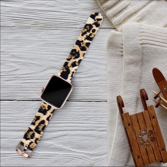 NEW Apple Watch leopard silicone Replacement Band - Picture 3 of 3